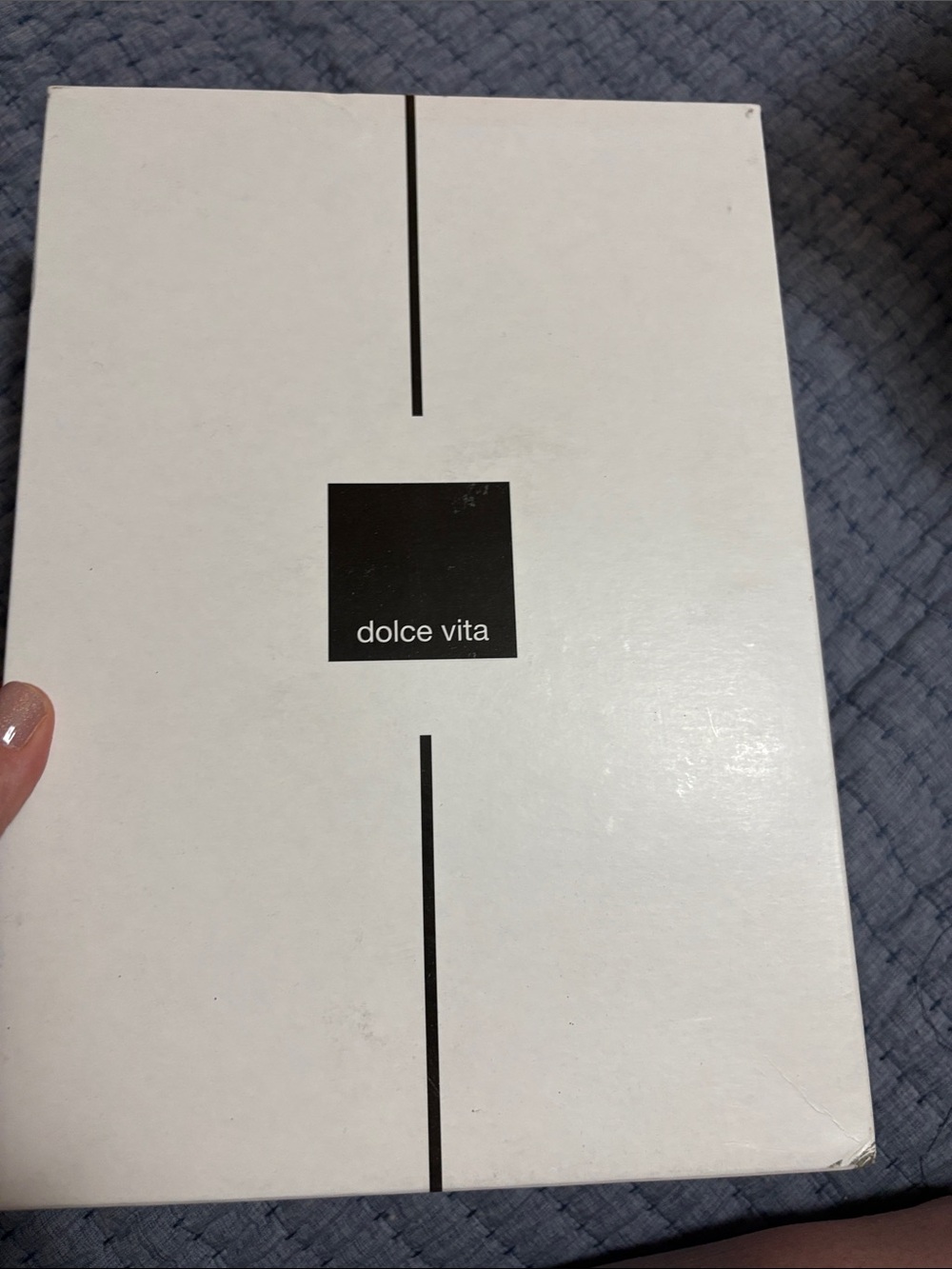 Dolce Vita White Box with Black Accent Lines